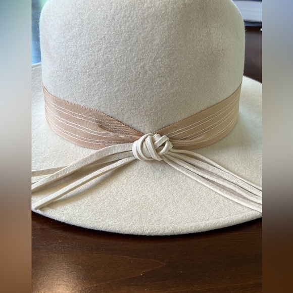 Astre Vintage felted wool hat cream grosgrain ribbon trim - Picture 3 of 9
